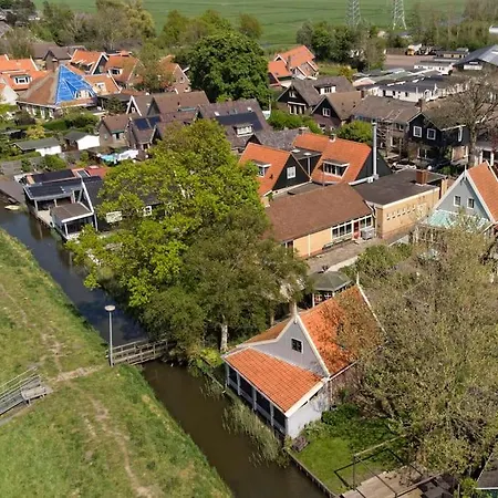 펜션 Idyllisch En Knus Met Prachtige Veranda. Oterleek